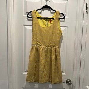 Yellow Dress Size L